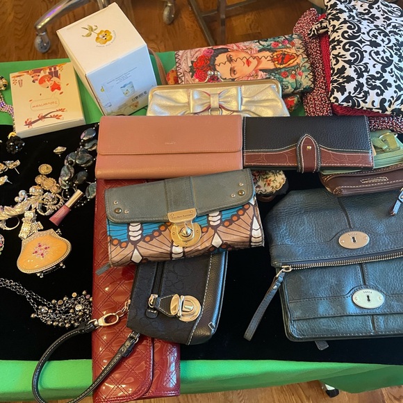 Handbags - COPY - Wallets unlisted specials